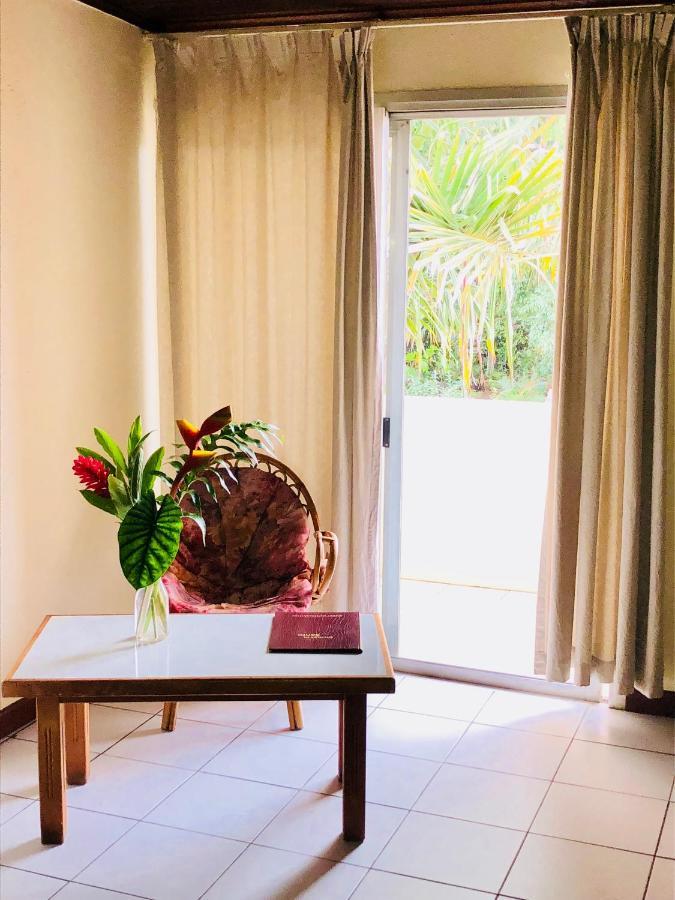 Hotel Santo Vanuatu Люганвиль Экстерьер фото
