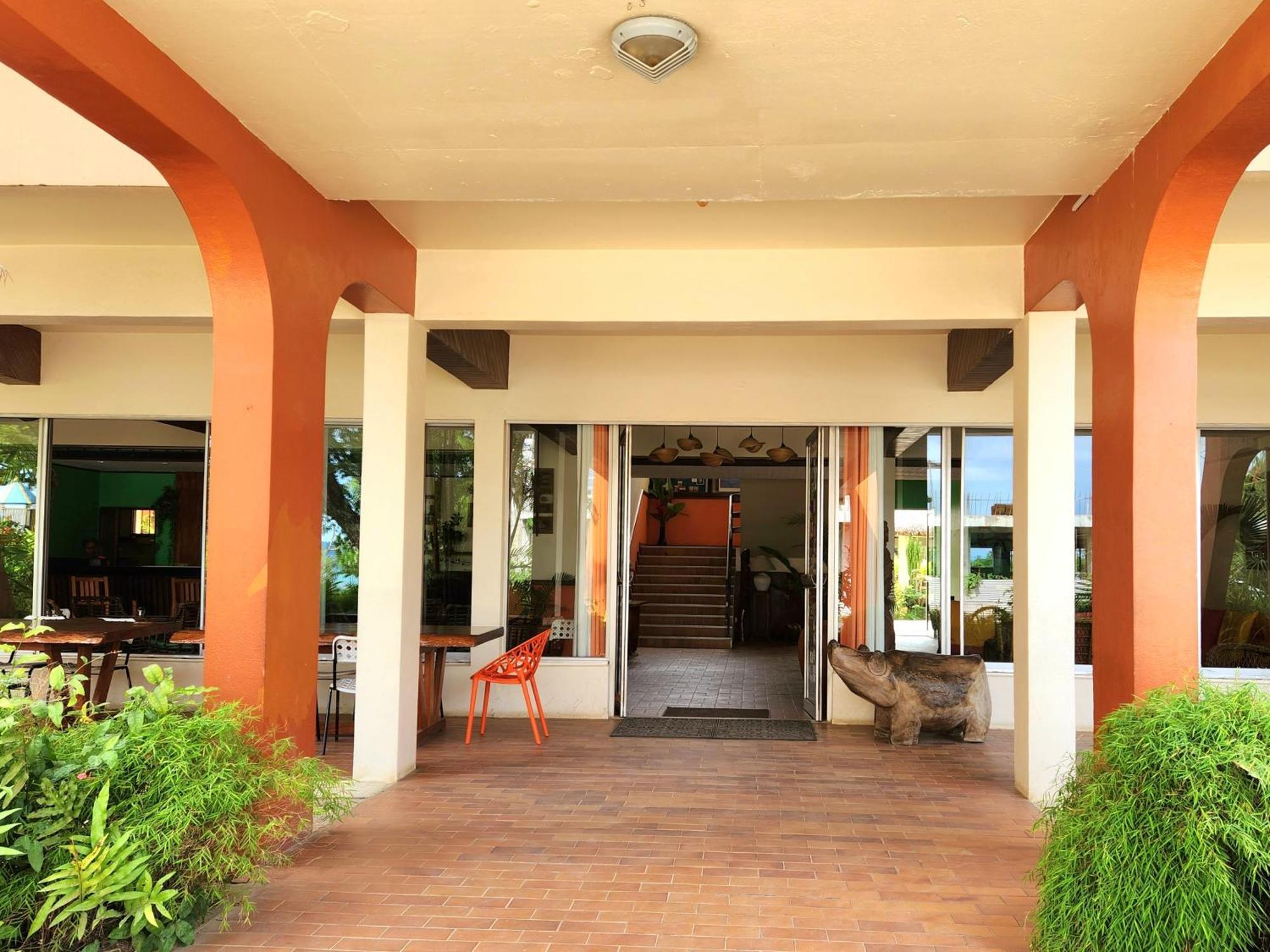 Hotel Santo Vanuatu Люганвиль Экстерьер фото