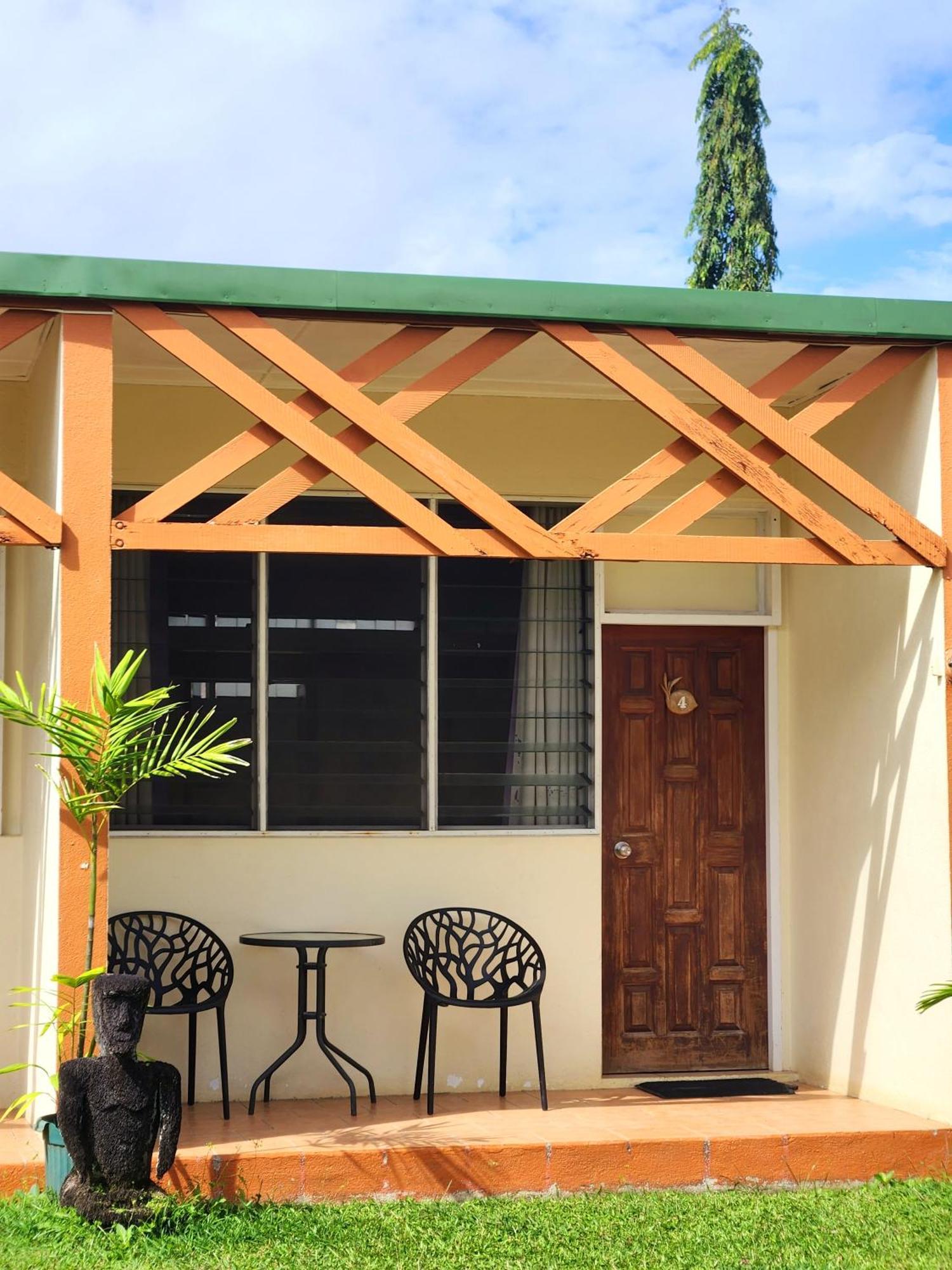 Hotel Santo Vanuatu Люганвиль Экстерьер фото
