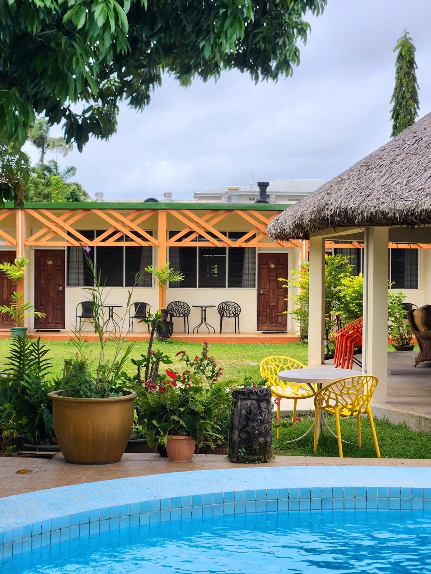 Hotel Santo Vanuatu Люганвиль Экстерьер фото