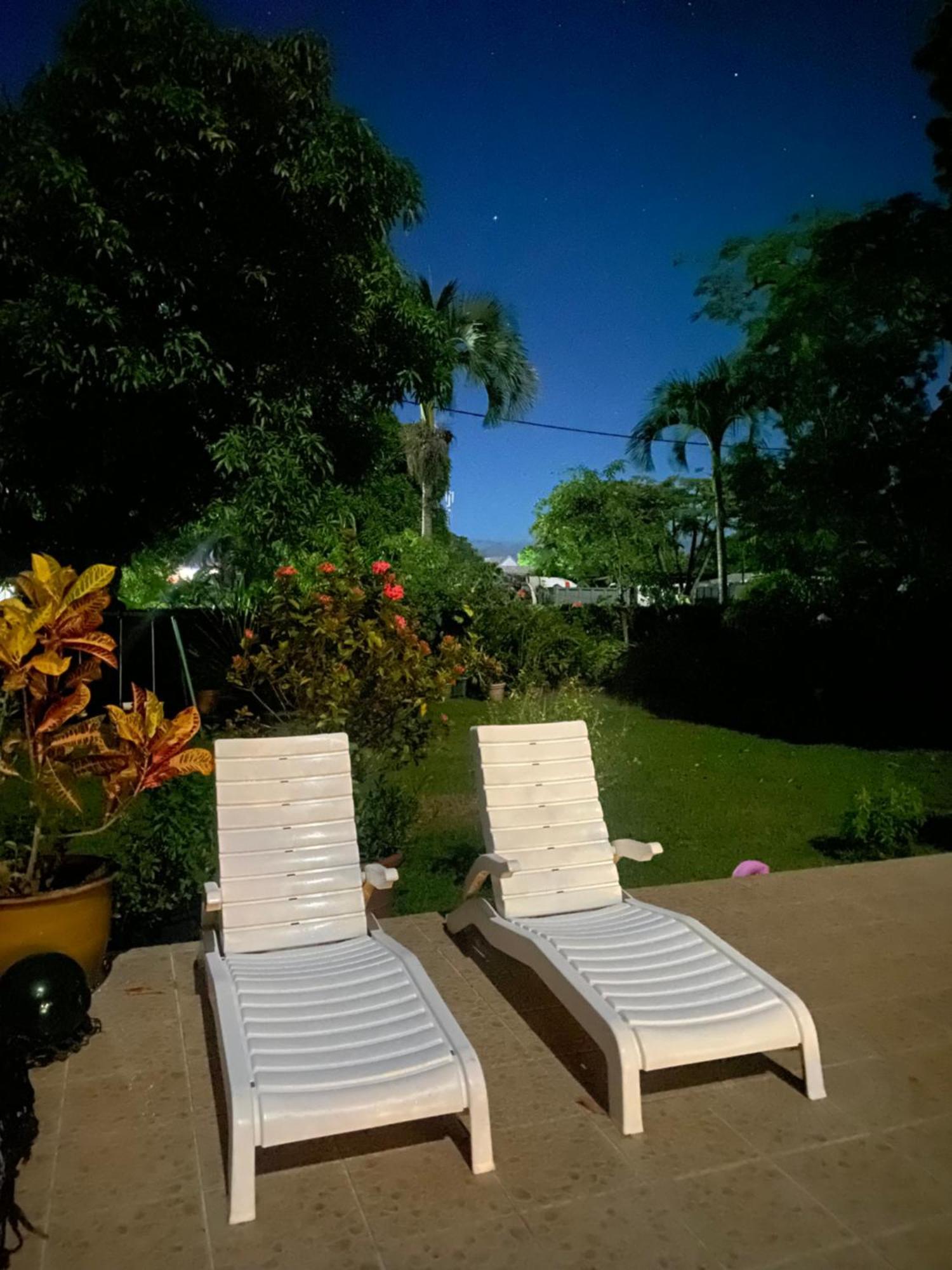 Hotel Santo Vanuatu Люганвиль Экстерьер фото
